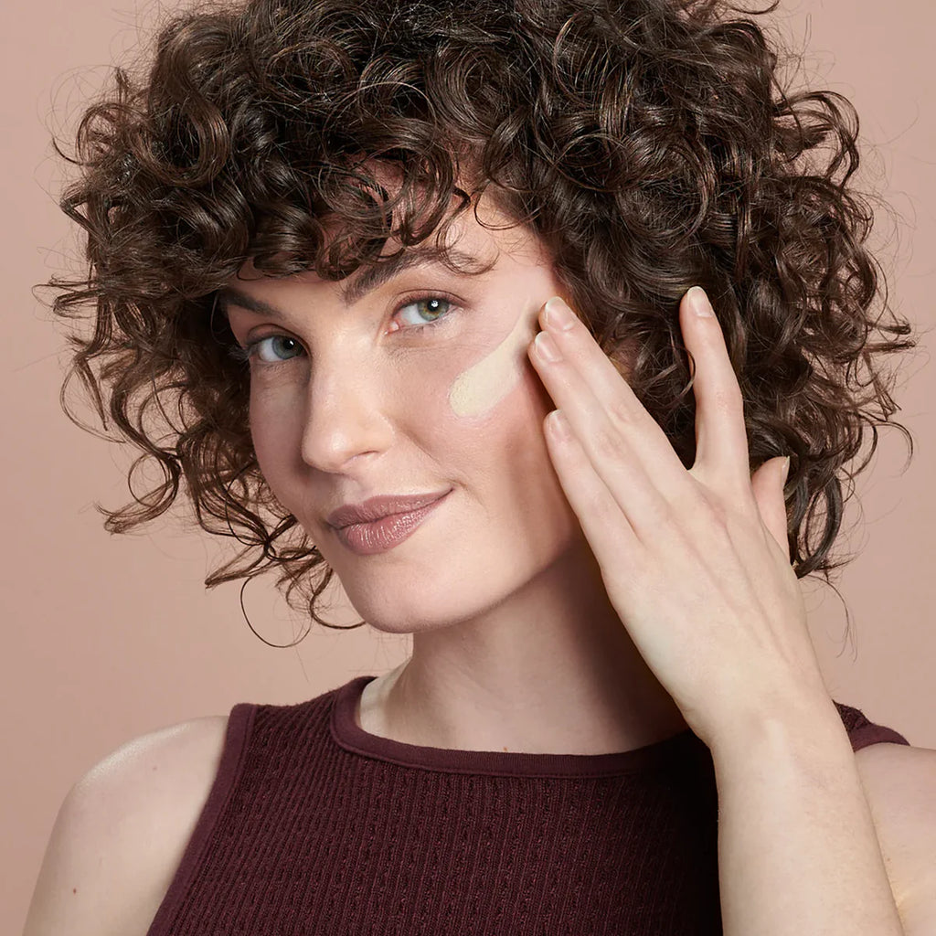 COLORESCIENCE ALL CALM® SPF 50 monikäyttöinen 3-in-1 ihonhoito- ja aurinkosuoja-tuote